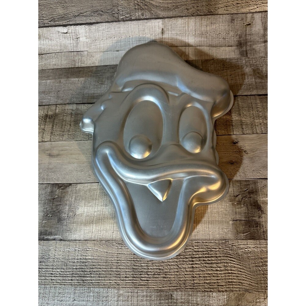 Wilton Disney Donald Duck Cake Pan - 515-507 - Birthday Party